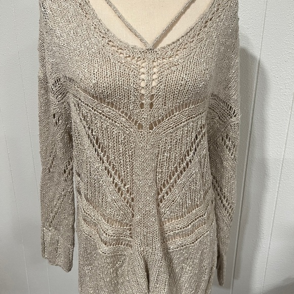 Braeve Anthologies crochet knit v neck with strap sweater tunic top - Picture 4 of 10